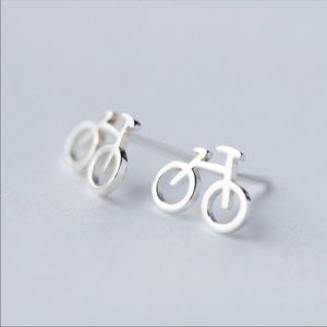 Sterling Silver bicycle earrings 🚴‍♀️